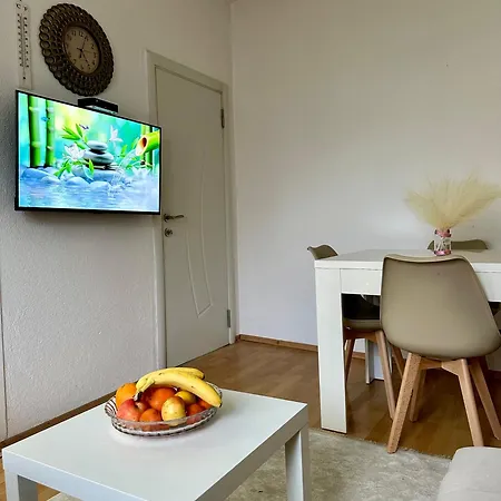Central Comfort Apartment 5 Minute Walk To Beach, Free Parking, 2 Br Struga Exterior photo