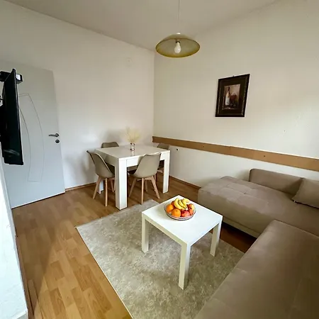 Central Comfort Apartment 5 Minute Walk To Beach, Free Parking, 2 Br Struga Exterior photo