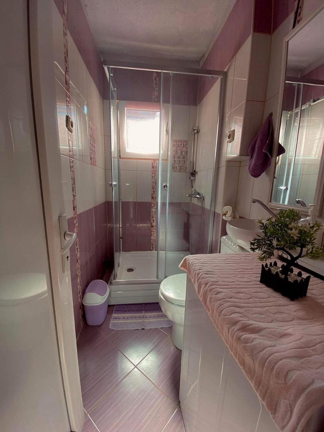Apartment Comfort 5 Minute Walk To Beach, Free Parking, 2 Br Struga