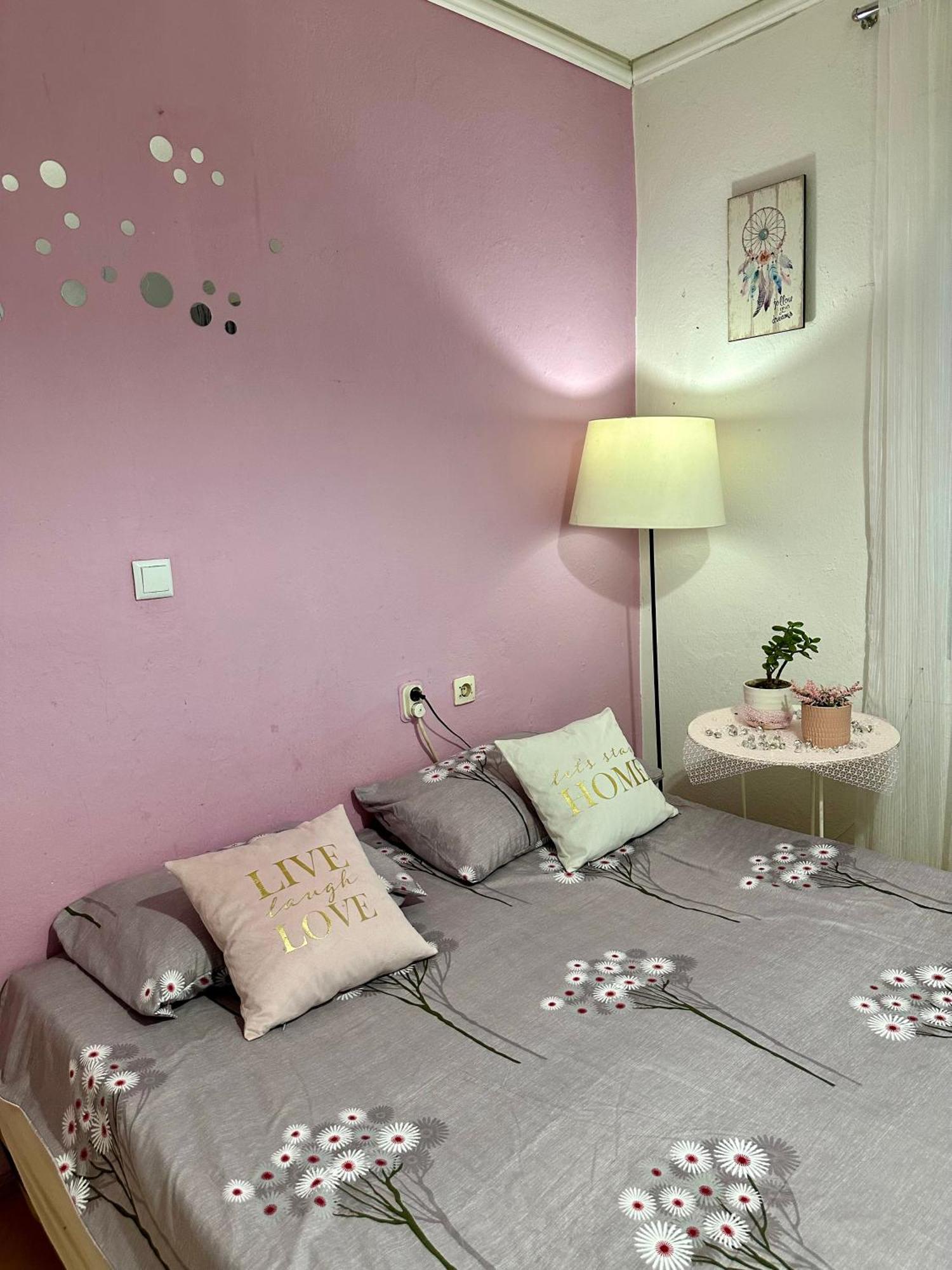 Comfort 5 Minute Walk To Beach, Free Parking, 2 Br Struga