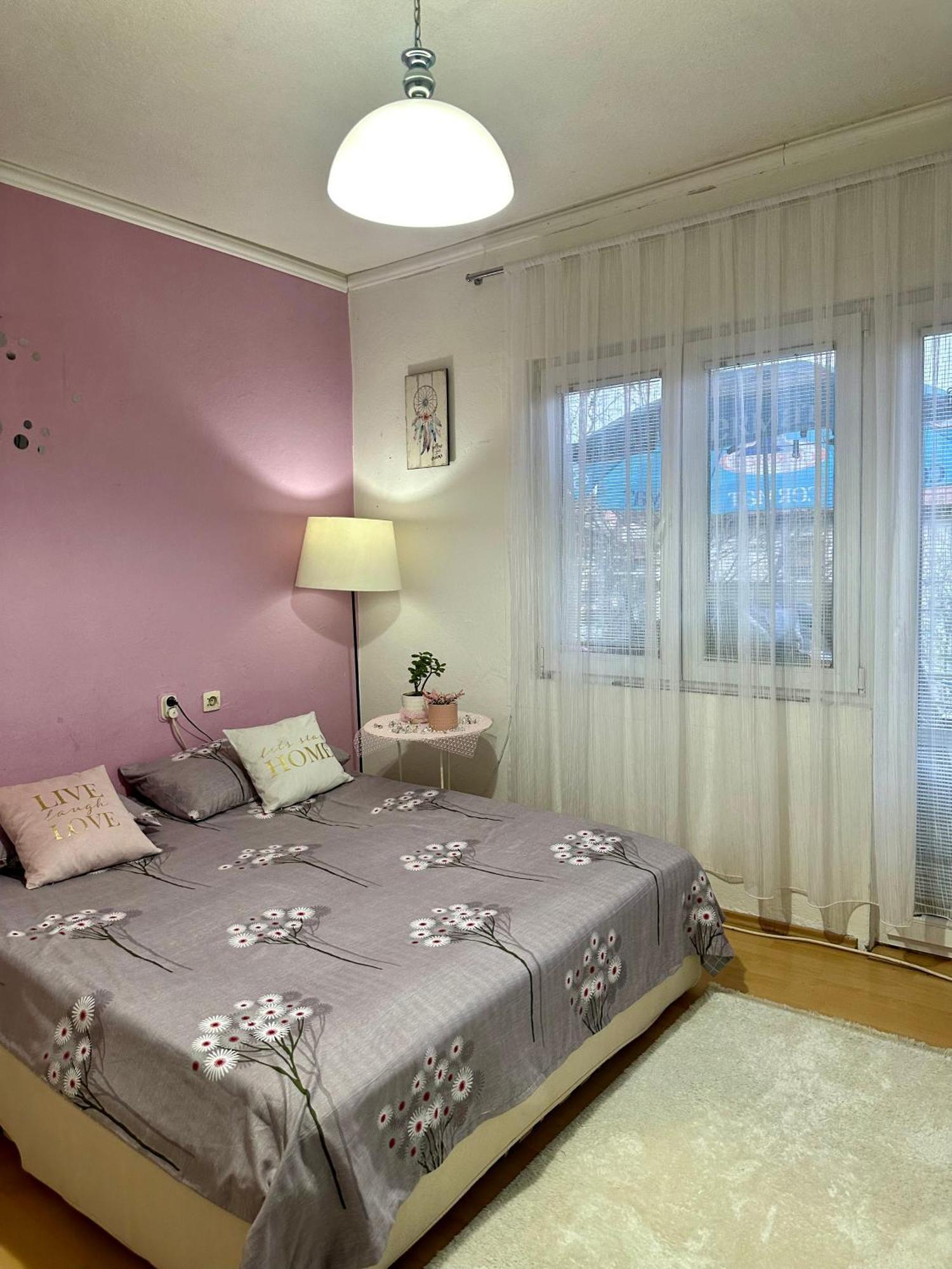 Comfort 5 Minute Walk To Beach, Free Parking, 2 Br * Struga