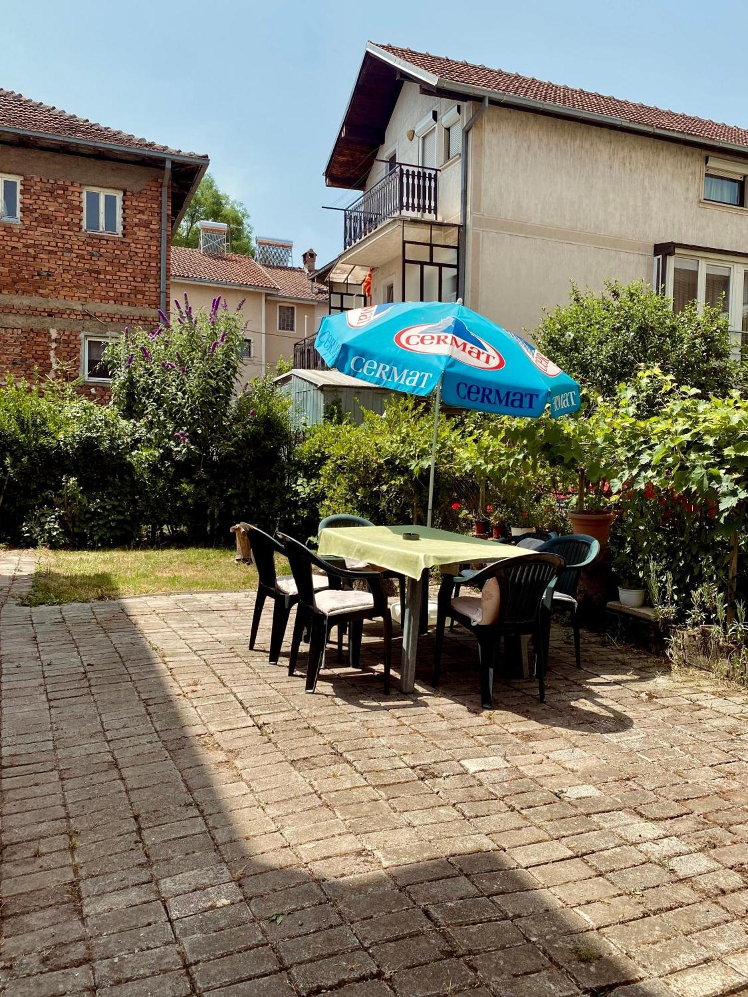 Comfort 5 Minute Walk To Beach, Free Parking, 2 Br Apartment
